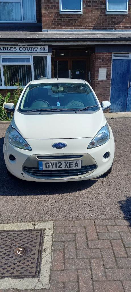 Ford, KA, Hatchback, 2012, Manual, 1242 (cc), 3 doors