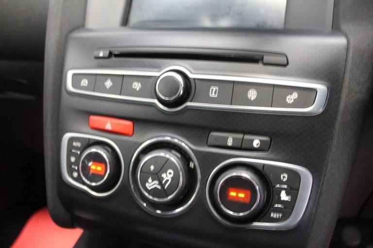 CITROEN DS4 1.6 e-HDi Airdream DStyle Nav Euro 5 (s/s) 5dr 2015