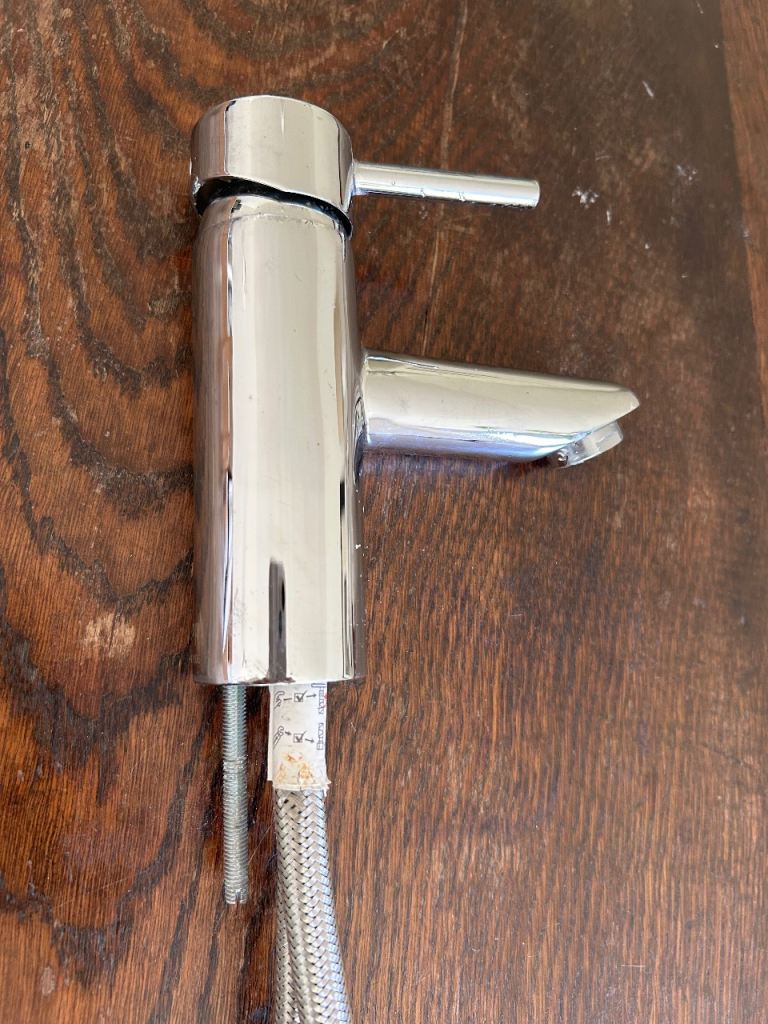 Modern Chrome Bathroom Basin Tap Mixer with Hoses