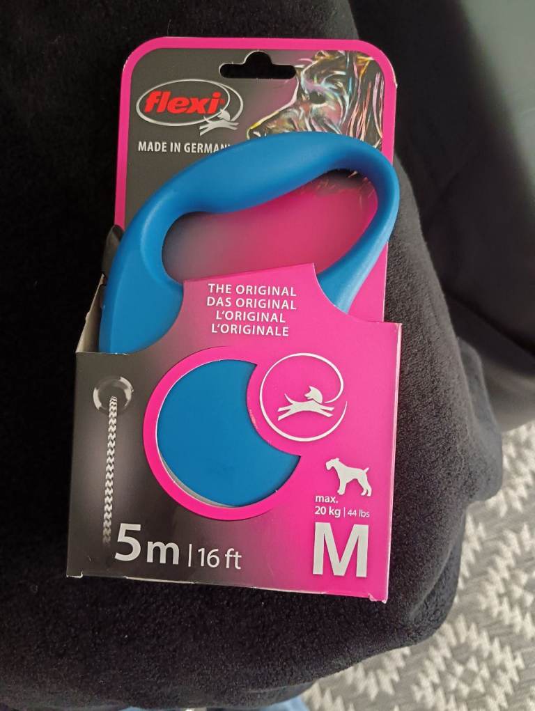 flexi Dog lead 