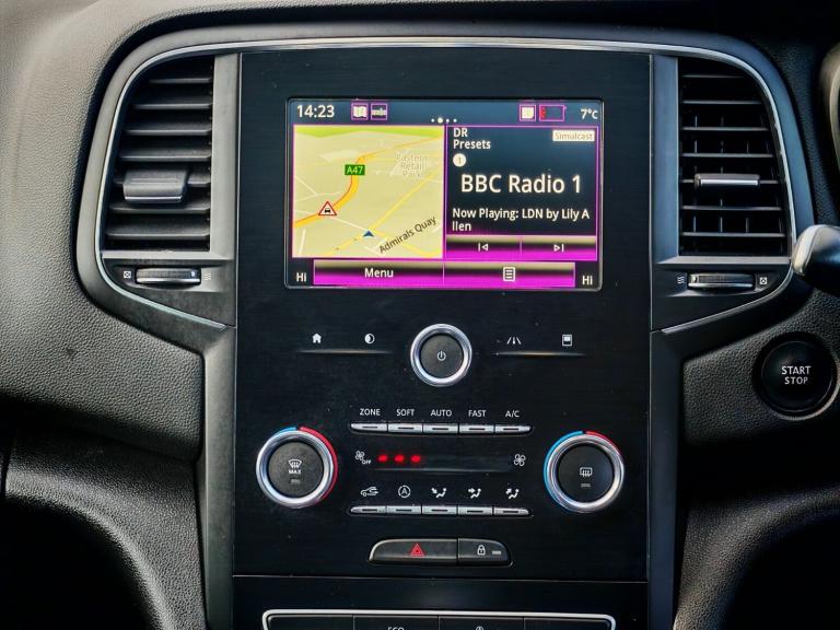 2019 Renault Megane 1.5 Blue dCi 115 Iconic 5dr ESTATE DIESEL Manual