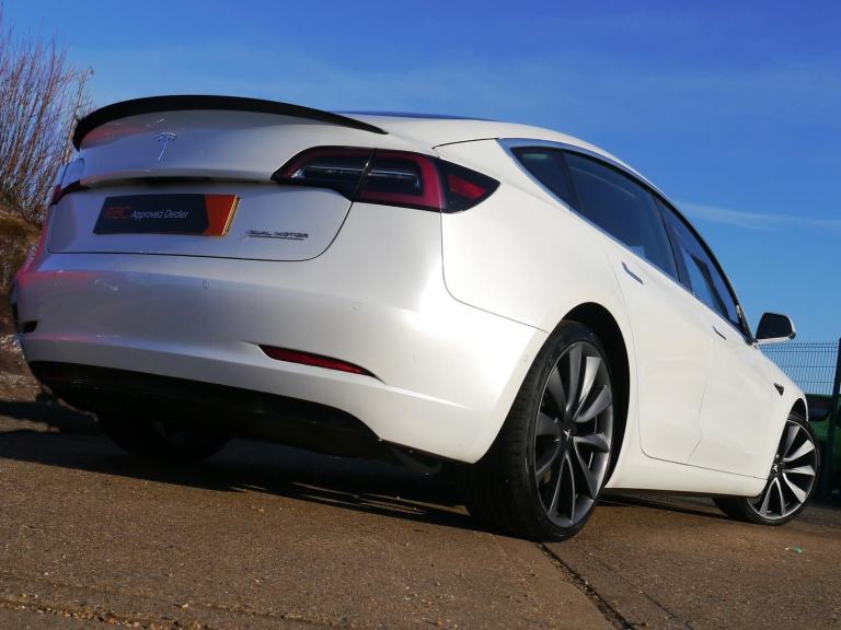  Tesla Model 3 (Dual Motor) Performance Saloon 4dr Electric Auto 4WDE (449 bhp)
