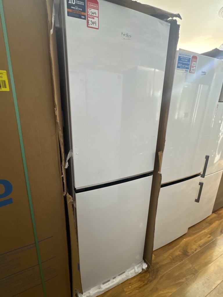 🥶New🥶RRP £499!! Beko 60cm Harvest Fresh Fridge Freezer - White 