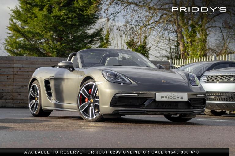 PORSCHE 718 BOXSTER 2.5 T S - Manual gearbox, very honest example - EJ19 2019