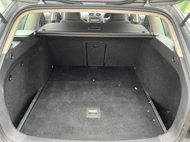 2010 Volkswagen Golf 1.6 TDI 105 SE 5dr DSG ESTATE Diesel Automatic