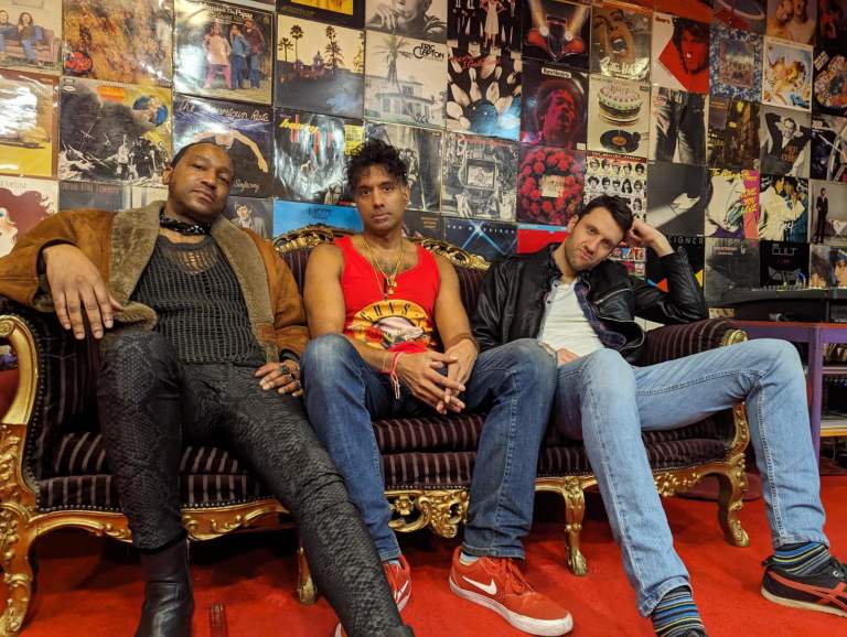 Bass player & rhythm guitarist/synth player needed for band 