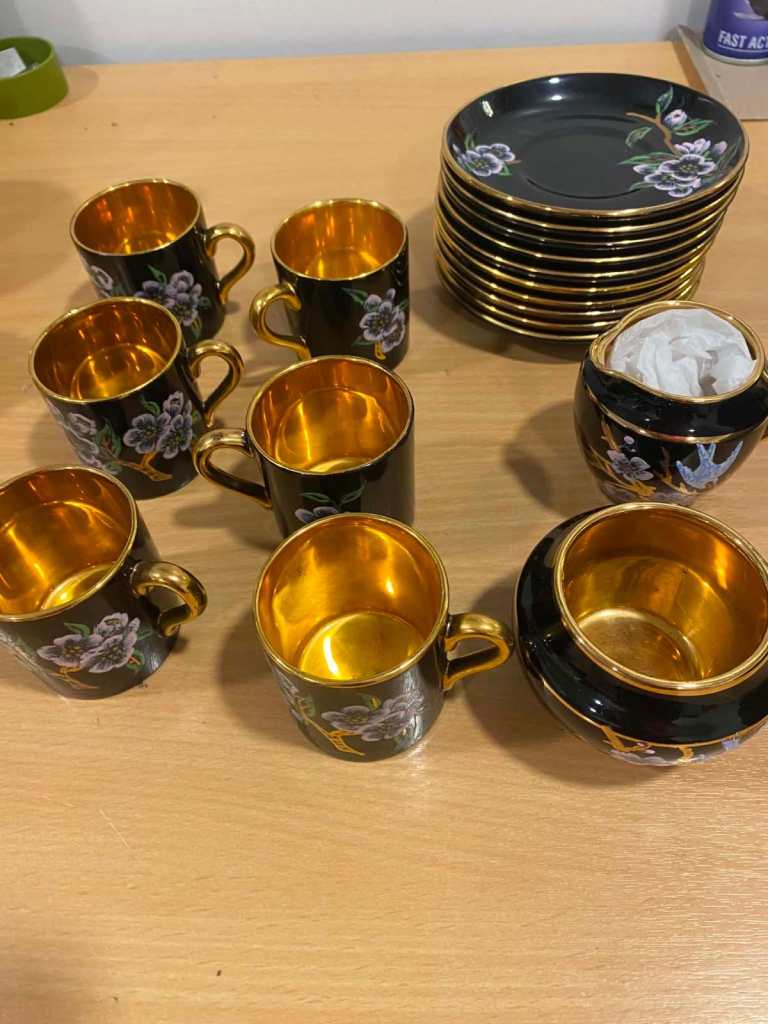 Vintage Black & Gold Tea/Coffee Set.  Variety of items available, please check our other adverts.
