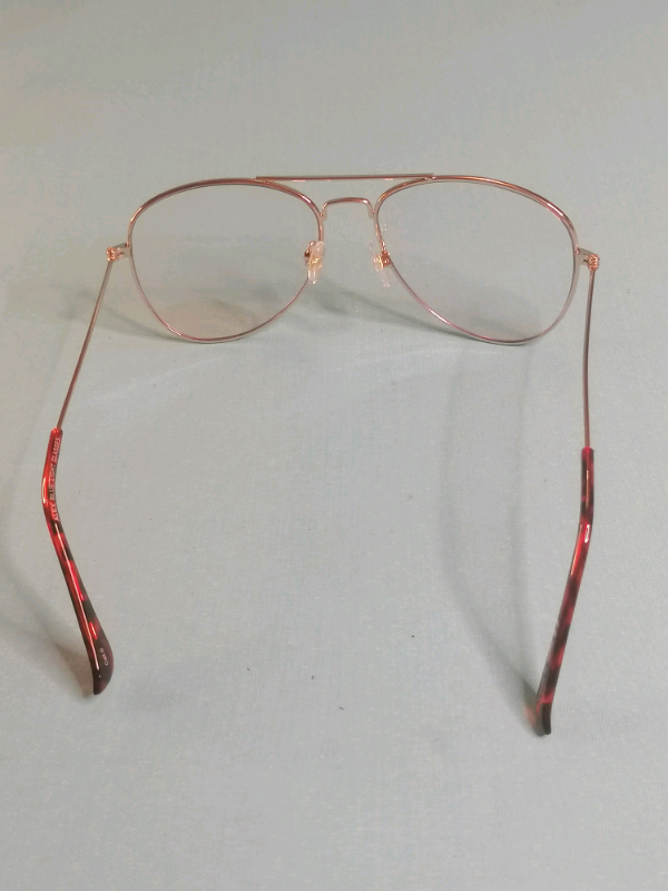 Trandy glasses. 4