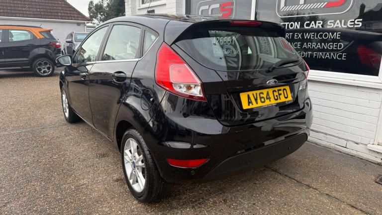 2014 Ford Fiesta 1.6 Zetec Powershift Euro 5 5dr HATCHBACK Petrol Automatic