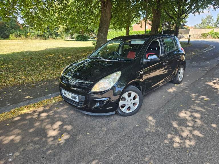 HYUNDAI I20 1.4 PETROL ULEZ COMPLIANT LOWEST INSURANCE GROUP FULL SERVICE HISTORY MOT mot 17.05.2027
