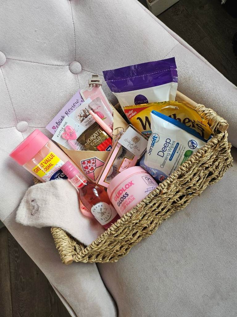 Blind date with a book gift set 