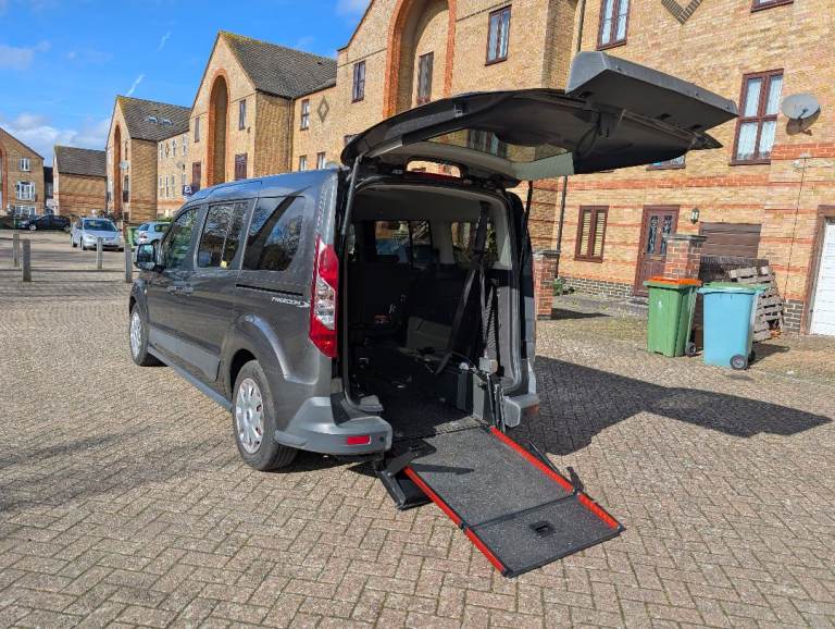 Ford, GRAND TOURNEO CONNECT, Wheelchair Accessible Vehicle, 2018, Manual, 1.5L, 5 Seat