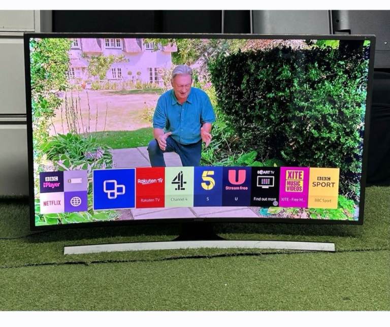 📺 Samsung 48-inch 4K Smart TV — UE48JU6740
