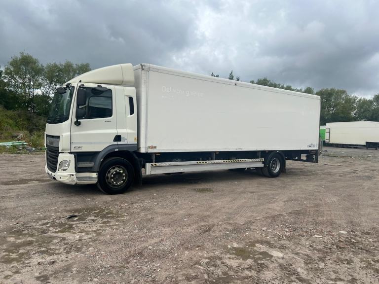 DAF TRUCKS CF 250 18 TONNE FRIDGE WITH TAILLIFT EX NHS SHIPPING DIMS 11.4 X 3.7 