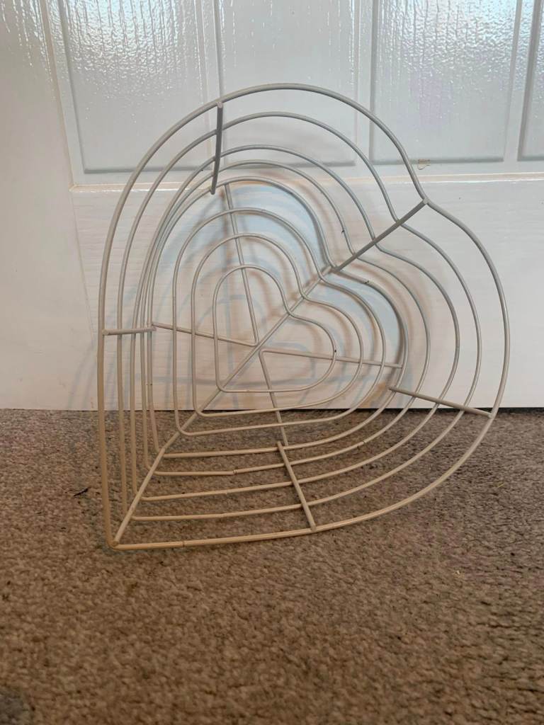 Outdoor Metal Planter Heart Shaped White