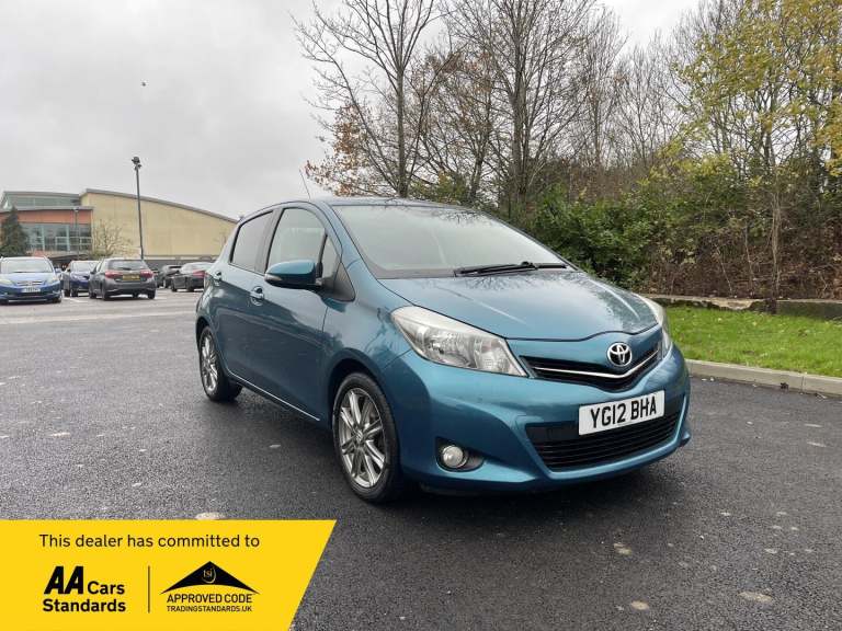 image for 2012 Toyota Yaris 1.33 VVT-i SR 5dr Multidrive S HATCHBACK PETROL Automatic