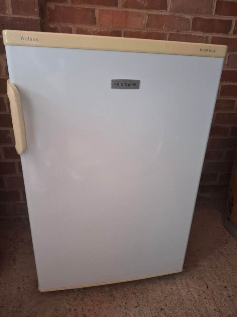 Frigidaire Frost-Free Under-Counter Freeze