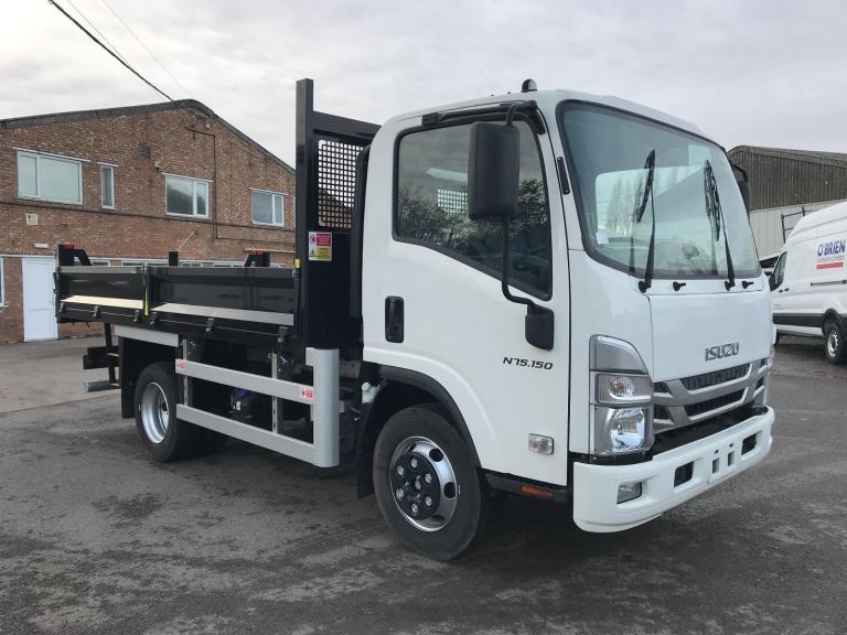 Isuzu Forward N75.150 (M) SWB 2999cc 150PS 6 Spd in White Brit-Tipp Short Tipper