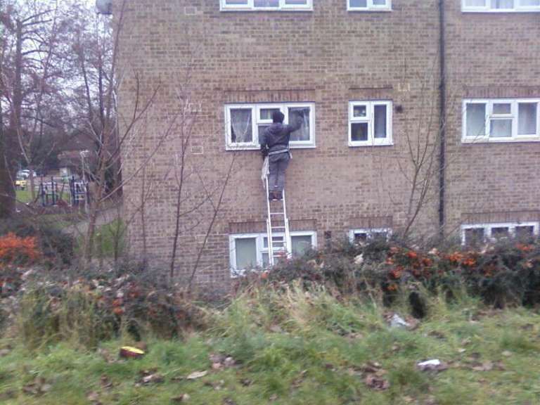 window cleaning/rain gutter clean out/gutter leaks fixed properly in Colchester/Ipswich , Felixstowe