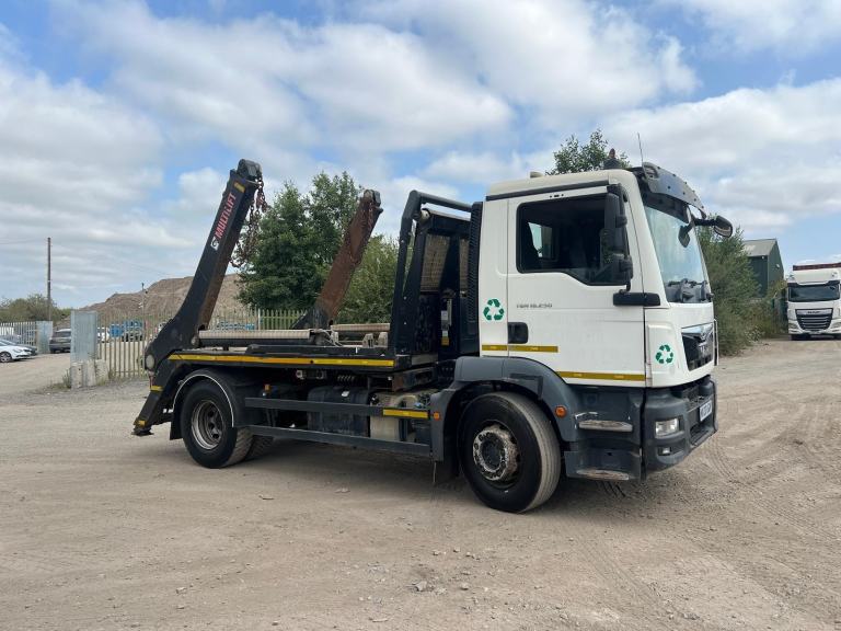 MAN/ ERF TG-M 18-250 REMOTE MULTILIFT SKIP LOADER , 154,795 KM , MANUAL