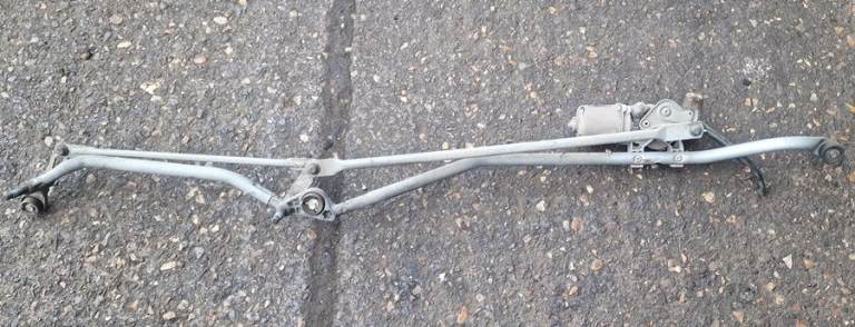 Citroen C3 Picasso Front Wiper Motor And Linkage 2013