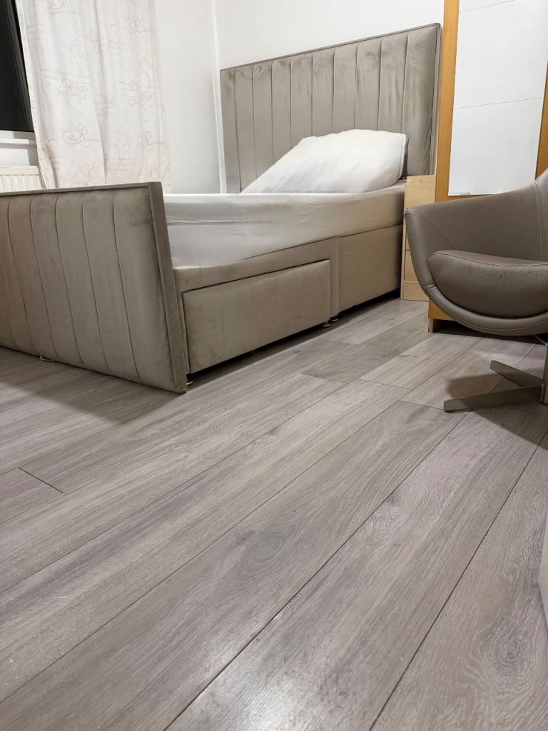 Double room few minutes walk from Greenford station 