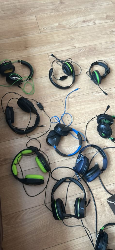 Various video game headsets for playstation ps4 ps5 Xbox one switch  - 10 pounds each