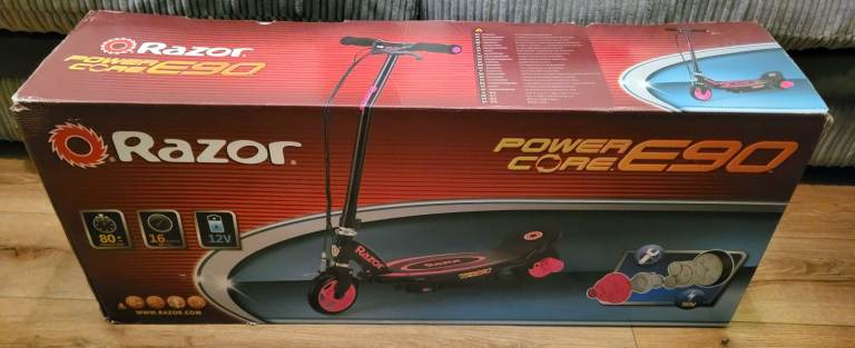Razor Power Core E90 Electric Scooter- Like new