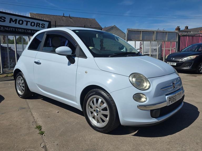 Fiat 500 1.2 Lounge Dualogic Euro 5 (s/s) 3dr Petrol Automatic