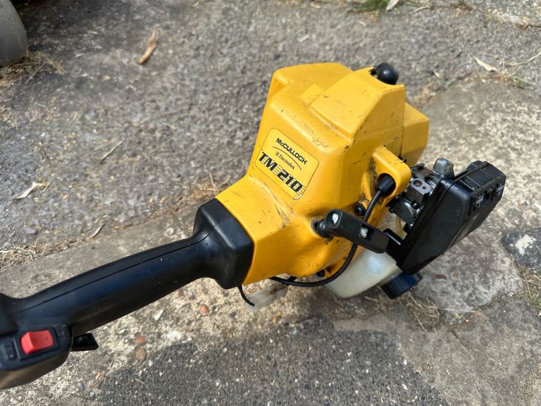 McCulloch TM 210 Petrol Grass Trimmer – Fair Condition