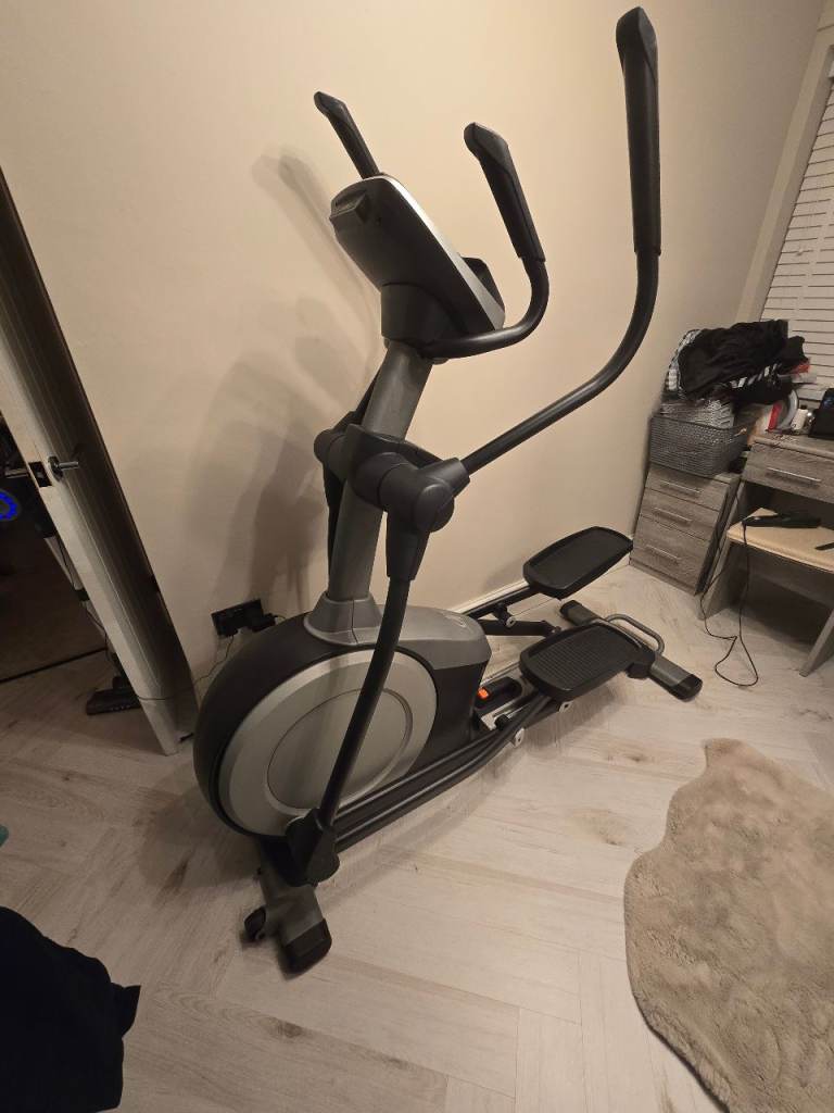 image for NordicTrak E7.2 cross trainer 