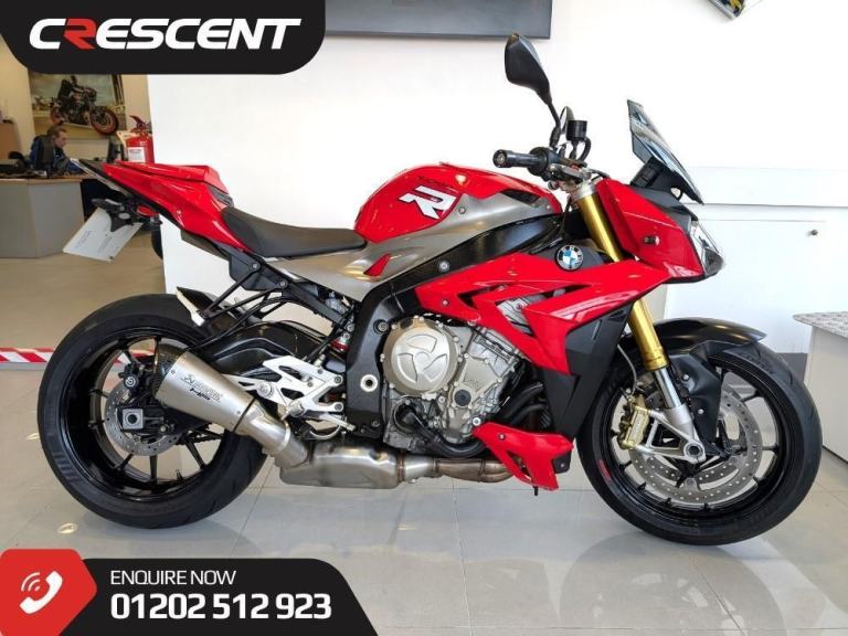 BMW S1000R - WITH 8 SERVICE STAMPS AND FITTED WITH EXTRAS 