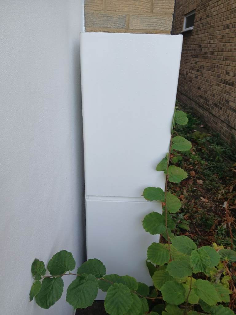 FREE white cupboard 160x40x30