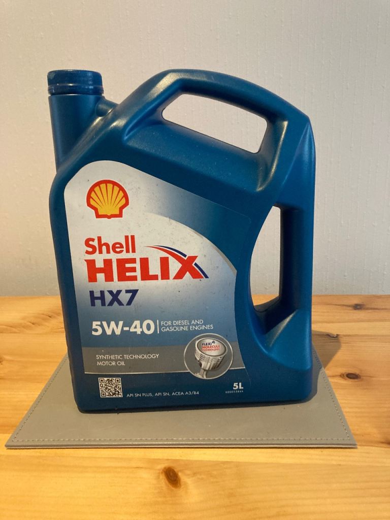 Engine Oil - Shell Helix 5W-40