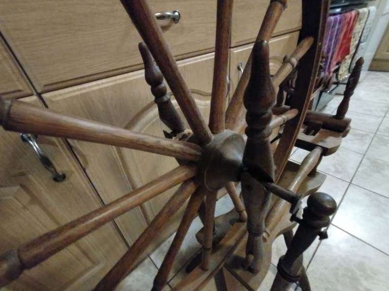 Treadle spinning wheel. 