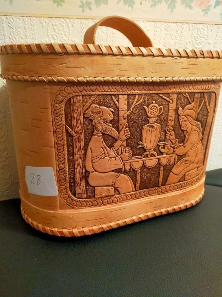 Large birch bread box