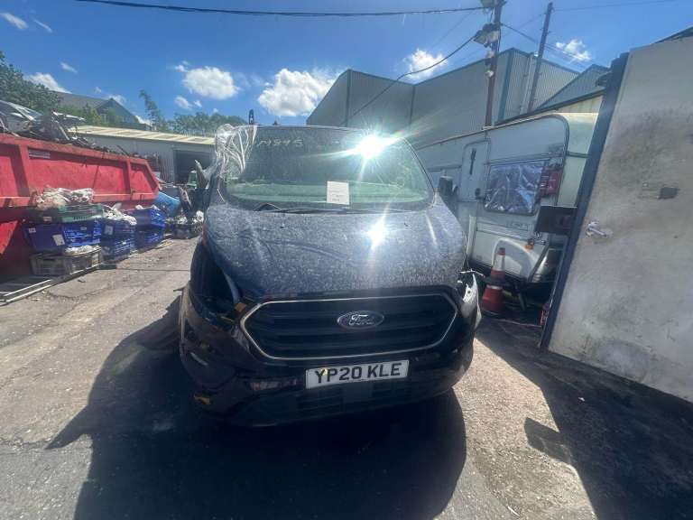 2020 FORD TRANSIT CUSTOM 2.0 ECOBLUE 130PS LOW ROOF D/CAB LIMITED VAN BREAKING FOR PARTS