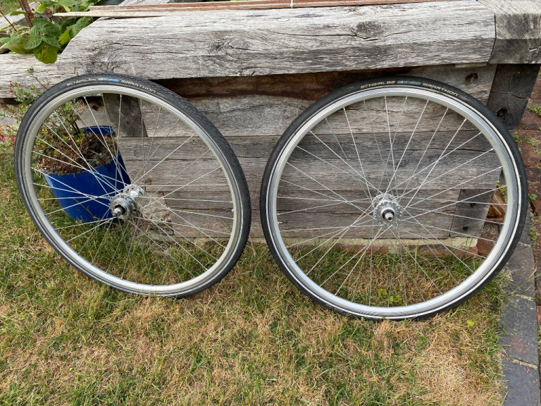 Bicycle wheels and tyres set 700c + freewheel 