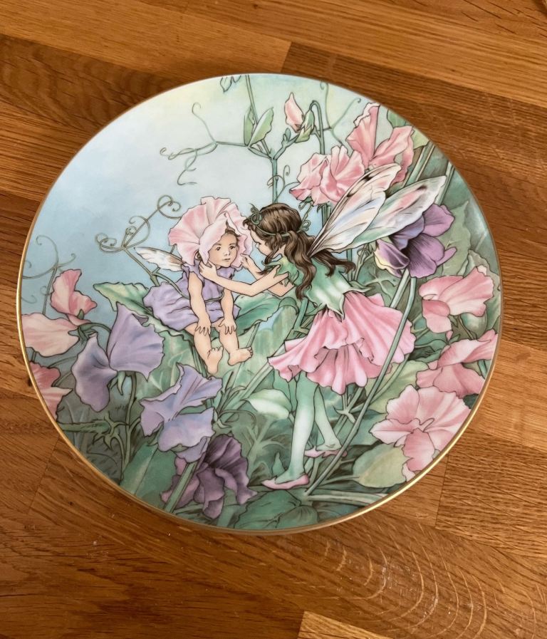 Heinrich 'Sweet Pea Fairy' Decorative Plate