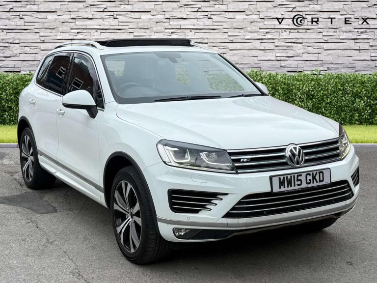 2015 Volkswagen Touareg 3.0 Touareg V6 R-Line TDI BlueMotion Technology Auto 4WD 5dr SUV Diesel A...