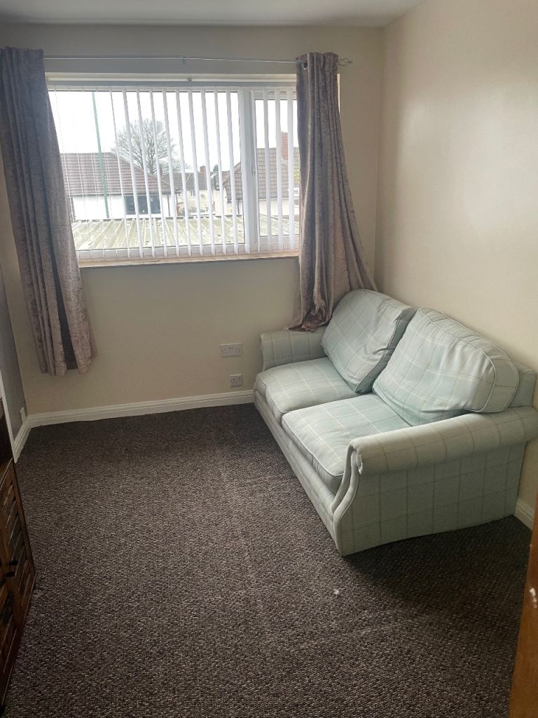 1 bedroom self contained flat to let