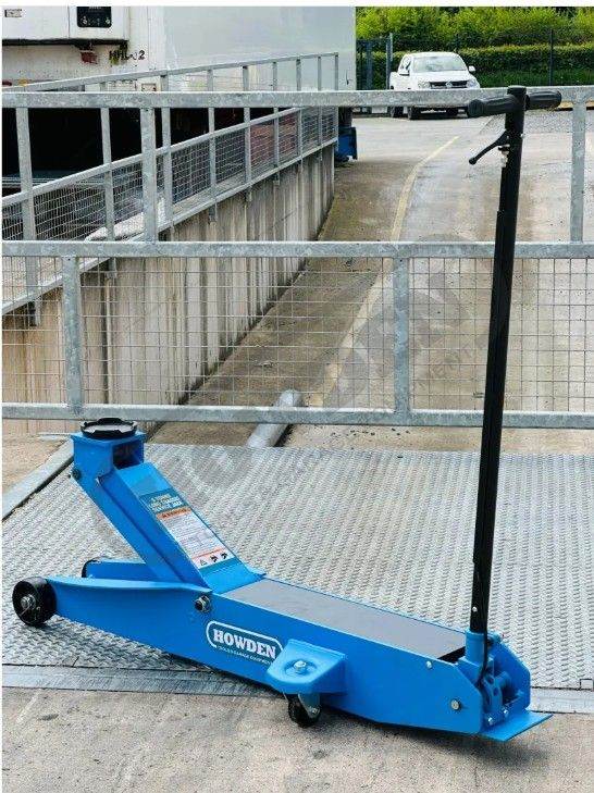 Professional Heavy Duty 5 Ton Long Reach Trolley Jack | Quick Lift Fast Jack