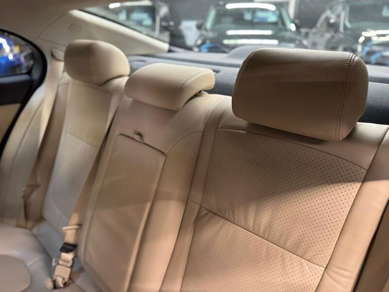 2010 Jaguar XF 3.0d V6 Premium Luxury 4dr Auto SALOON DIESEL Automatic