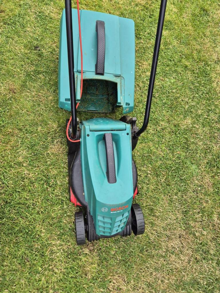 Bosch rotak 32-12 lawnmower