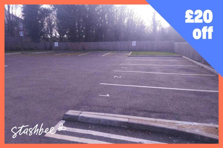 Parking Space available to rent in Upminster (RM14)