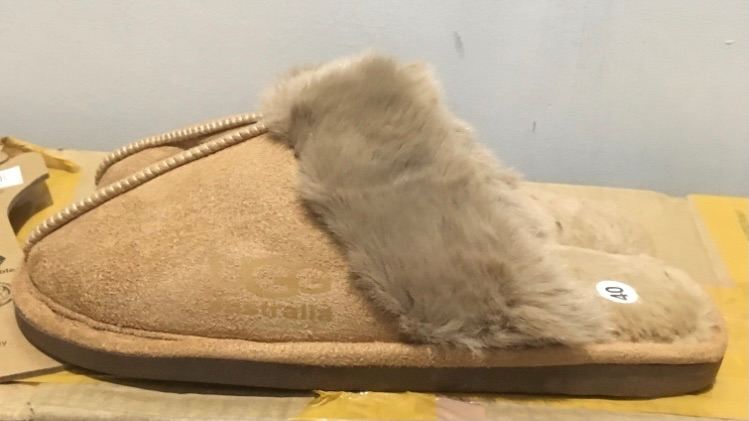 image for Ugg slippers size 8