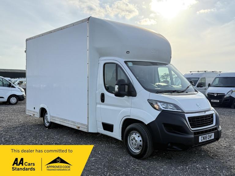 2018 Peugeot Boxer 2.0 BlueHDi Chassis Cab 130ps CHASSIS CAB DIESEL Manual