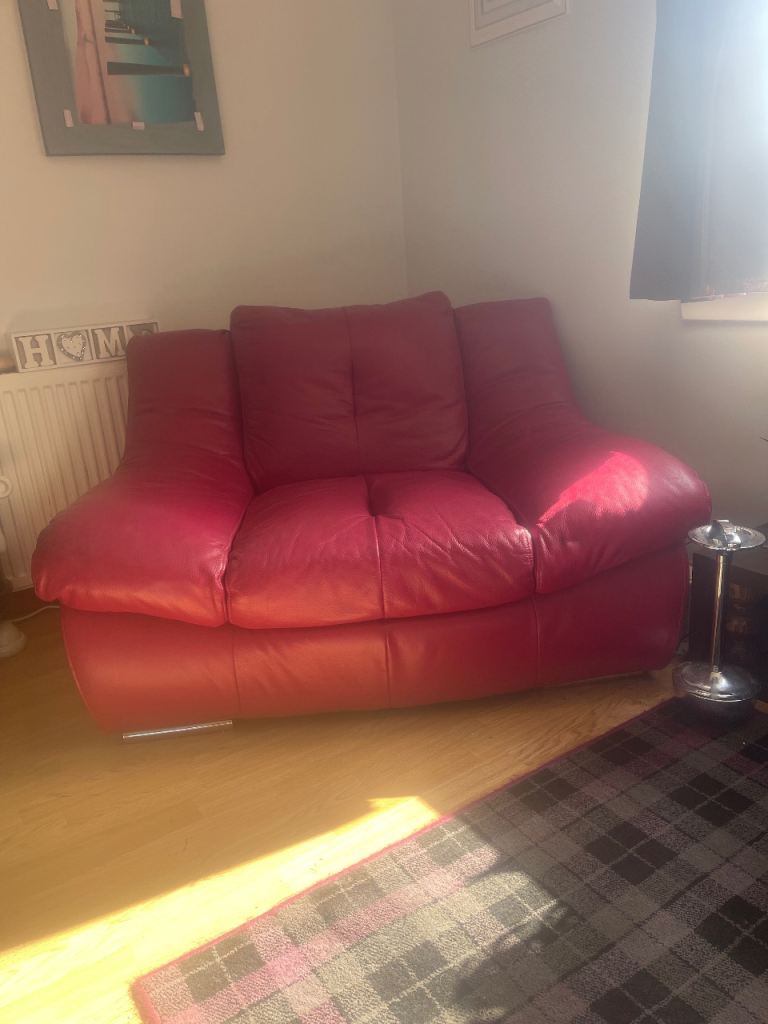 Leather oversized pink seat
