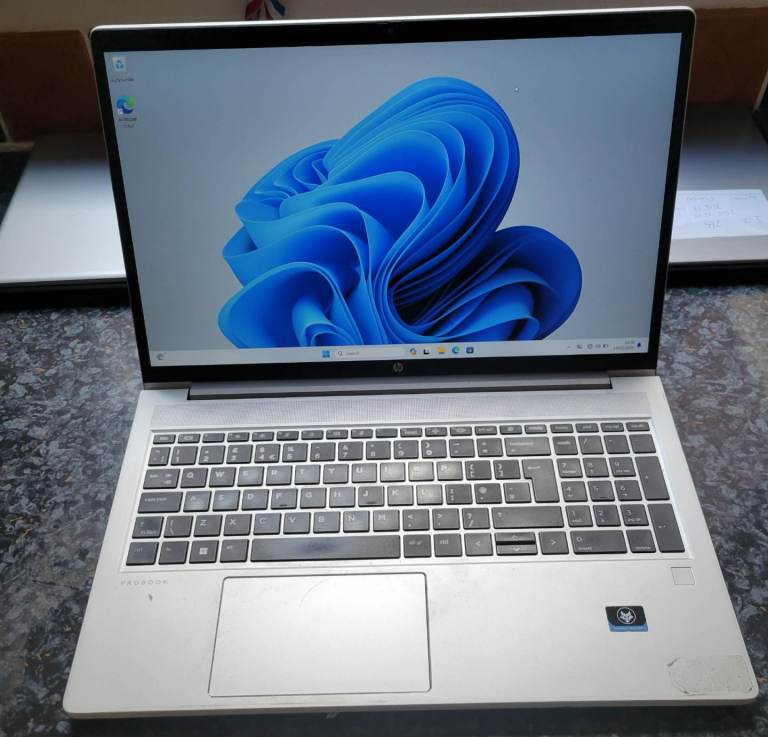 Super laptop, HP ryzen 5 5625u / 16gb ddr4/  512 m.2 ssd/ 15.6 full ips screen