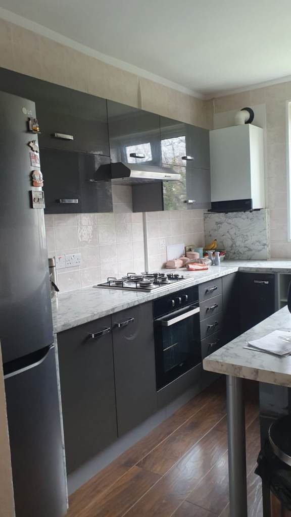 Comfortable double room available for 1 person . all bills included.